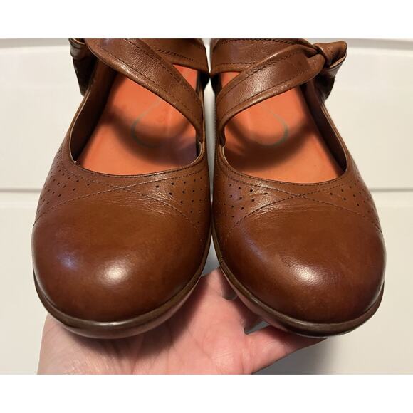 Dansko Leather Mary Janes Deidra Knot Brown Cognac Comfort Shoes Size 8.5-9 - Picture 5 of 10